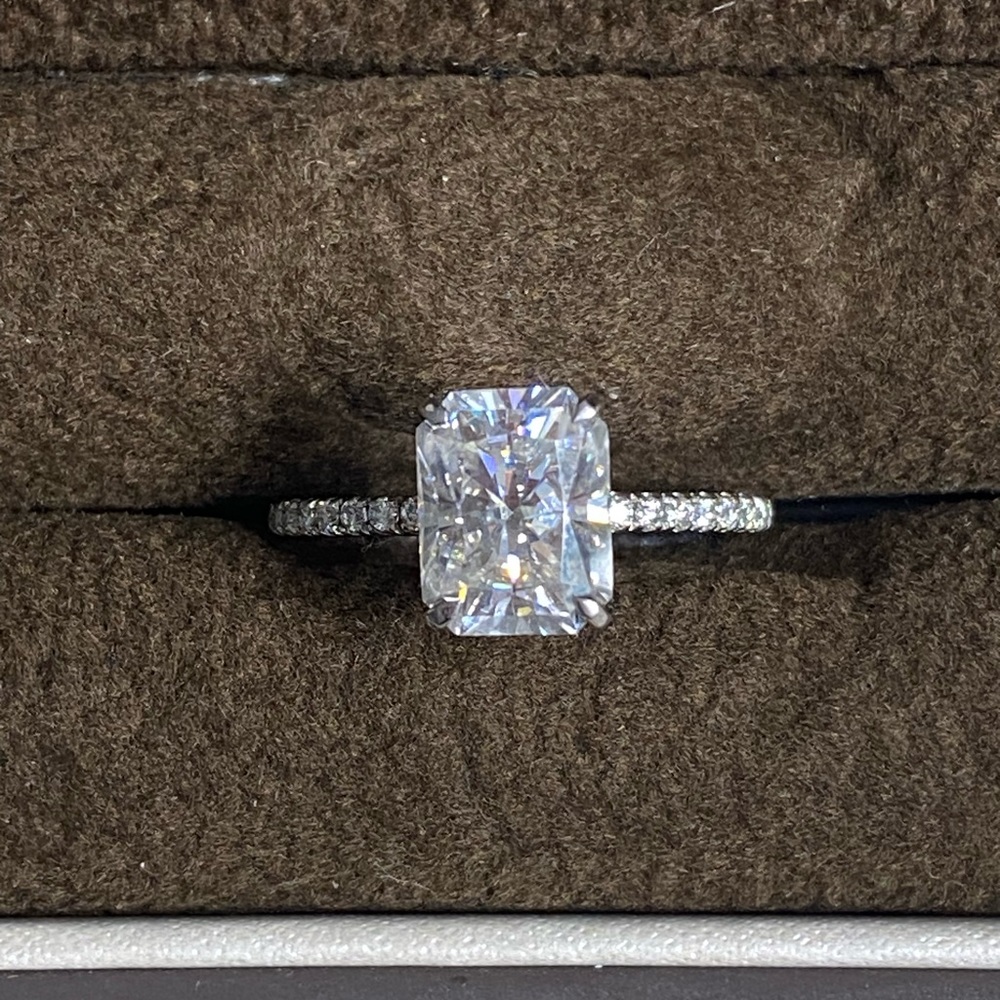 2ct radiant moissanite. 925 silver